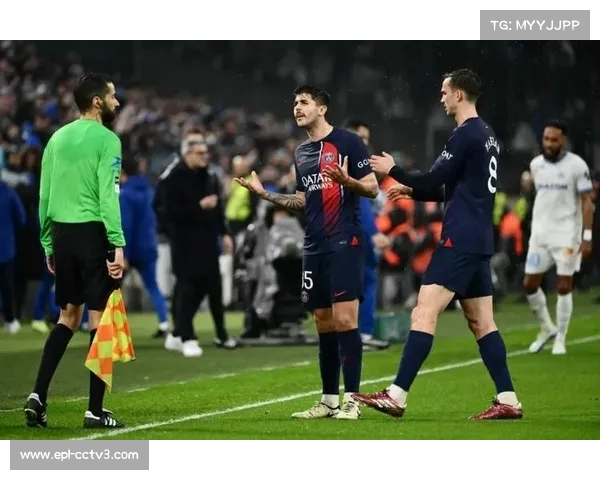 德比战赛后双方球员冲突，裁判出示三张红牌